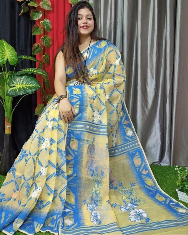 Chalky Lota Cross Jamdani Sari