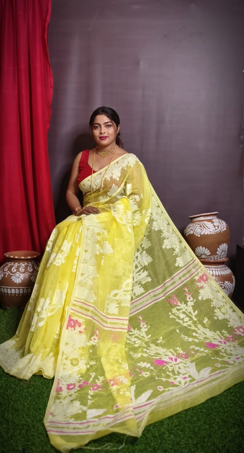 Pale Gold Soft Dhakai Jamdani Saree