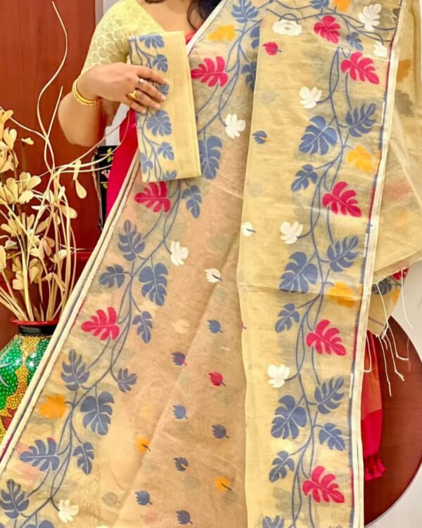 Pata Motif Soft Chalky Jamdani Saree