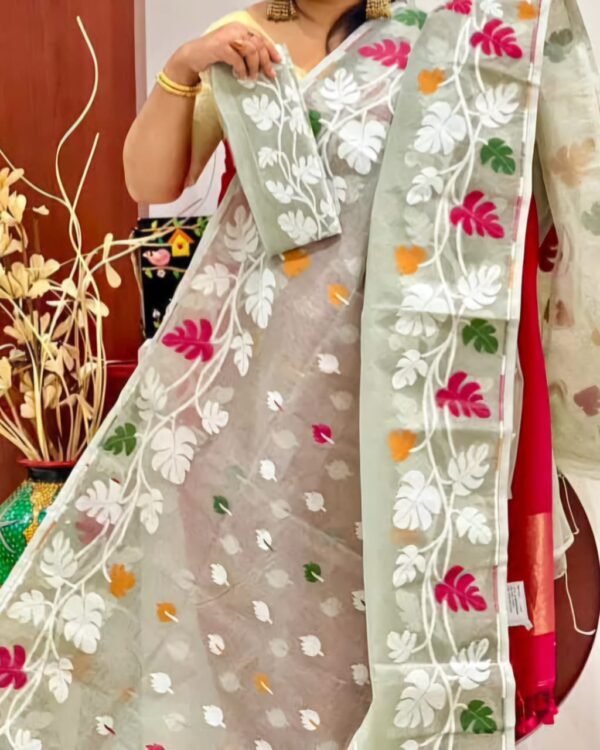 Pata Motif Soft Pastel Grey Jamdani Saree