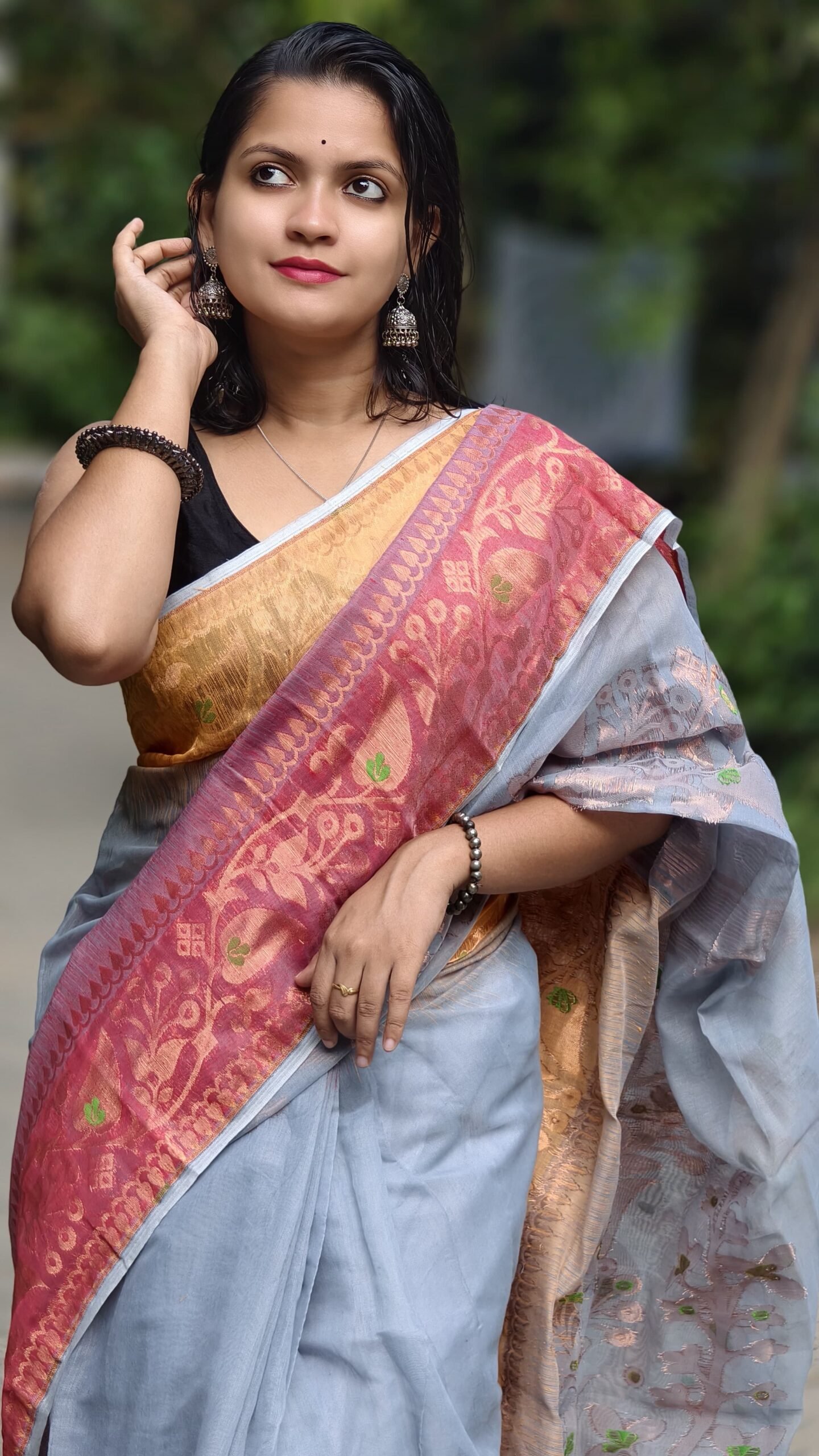 Ganga Jamuna Soft Regent Grey Jamdani Saree