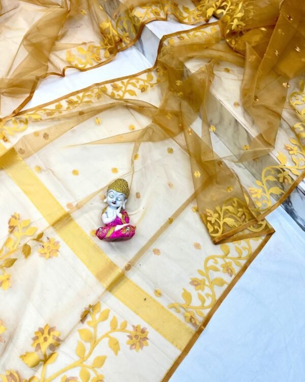 Light Cream Soft Nayan Tara Dhakai Jamdani Sari