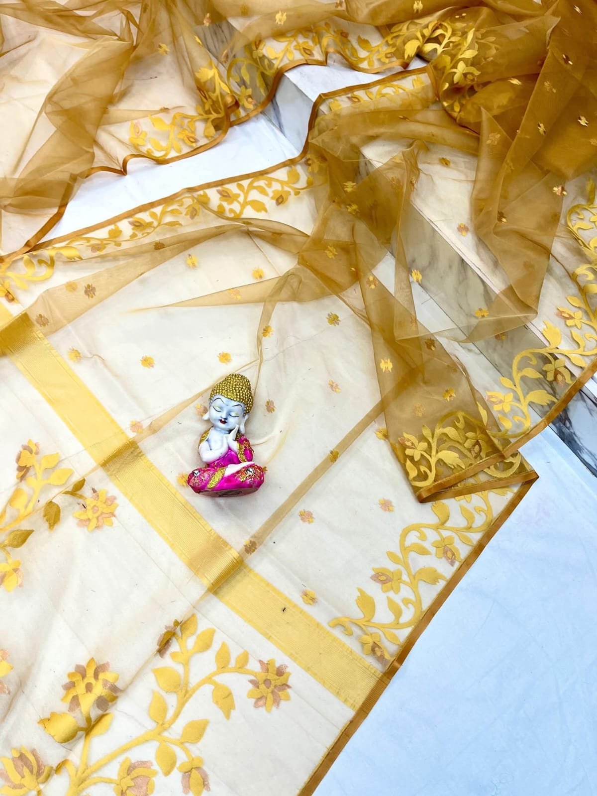 Light Cream Soft Nayan Tara Dhakai Jamdani Sari