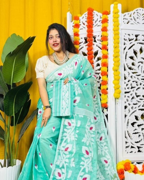 Loto Pata Soft Persian Green Jamdani Sari