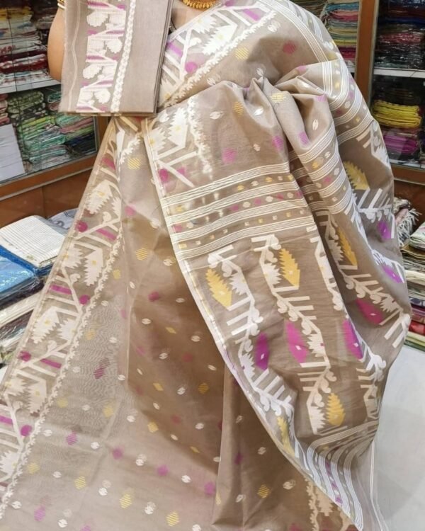 Mushroom Soft Dhakai Jamdani Sari With Blouse Piece