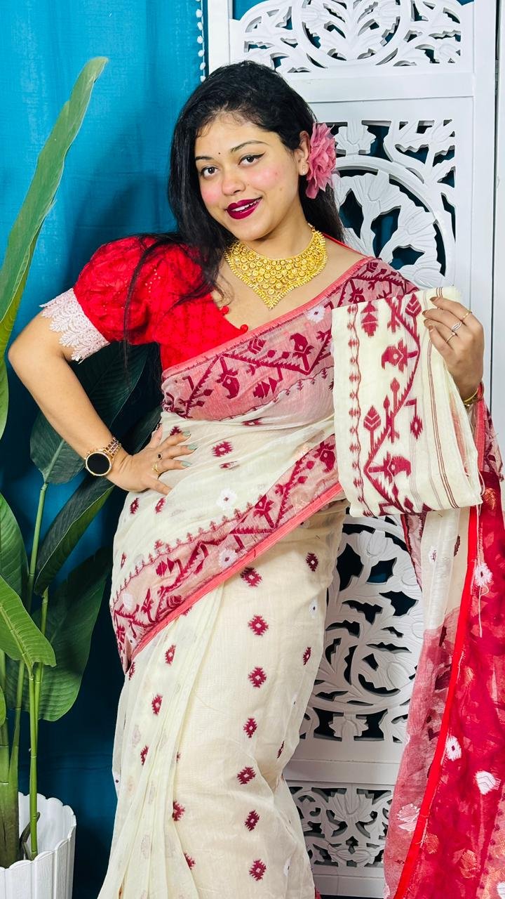 Off White Korat Buti Soft Jamdani Sari With Blouse Piece