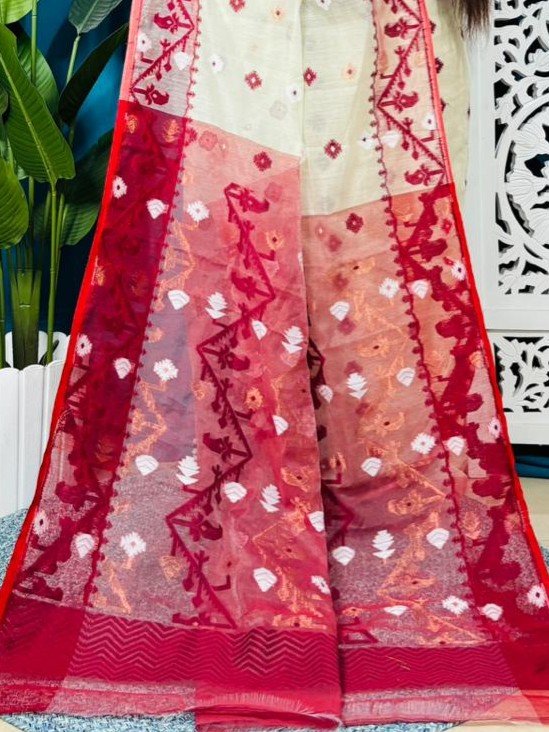 Off White Korat Buti Soft Jamdani Sari With Blouse Piece