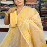 Off White Soft Buti Jamdani Sari With Blouse Piece