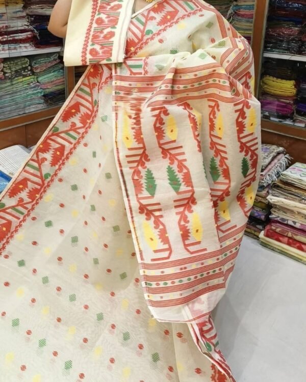 Off White Soft Dhakai Jamdani Sari With Blouse Piece