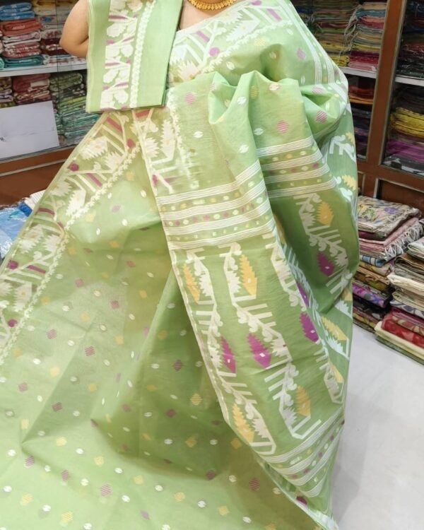 Olivine Soft Dhakai Jamdani Sari With Blouse Piece