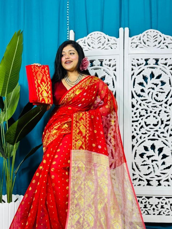 Red And White Soft Golden Buti Jamdani Sari With Blouse Piece
