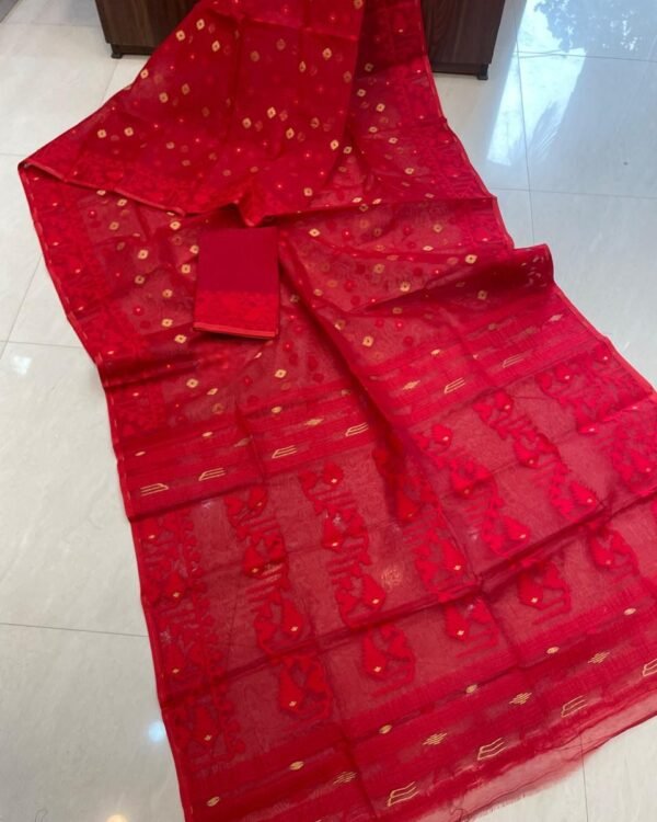 Red Soft Buti Karat Jamdani Sare With Blouse Piece