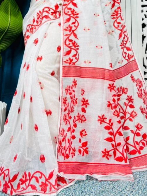 White Soft Lota Jamdani Sari With Blouse Piece