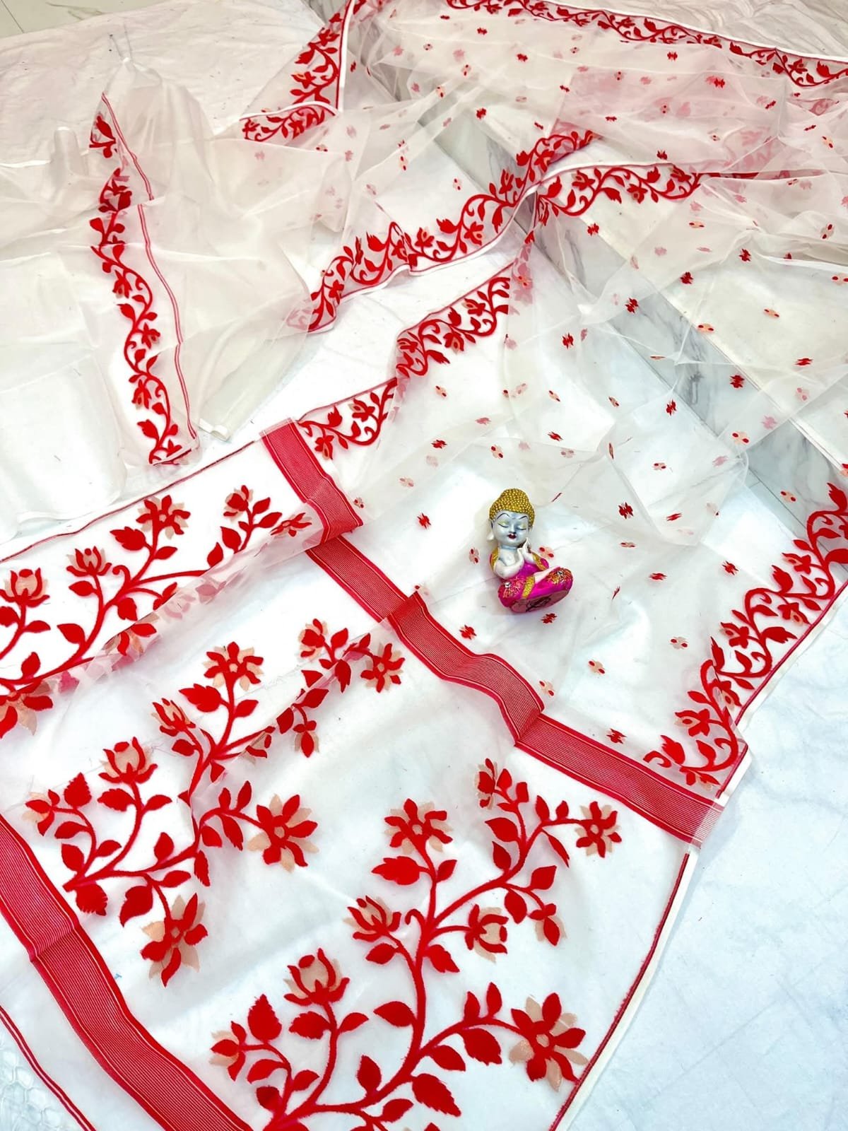 White Soft Nayan Tara Dhakai Jamdani Sari