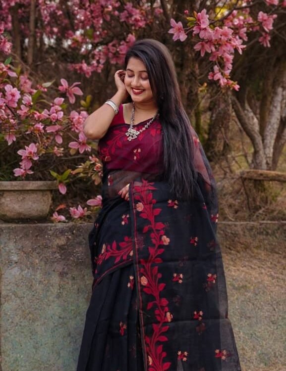 Black Soft Bonolota Jamdani Sari