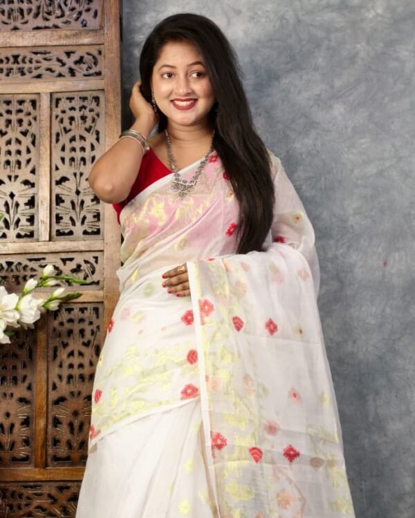 Off White Soft Buti Korat Jamdani Sari With Blouse Piece