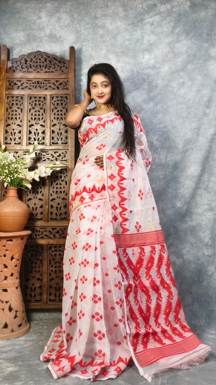 White Soft Buti Jamdani Sari With Blouse Piece