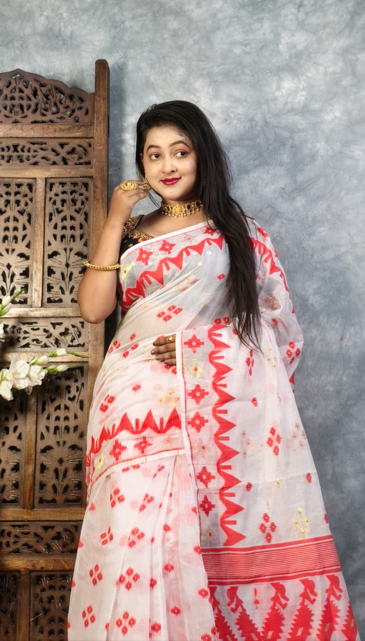 White Soft Buti Jamdani Sari With Blouse Piece