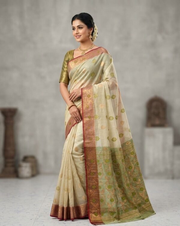 Nilanjona Soft Dhakai Jamdani Sari with Blouse Piece - Cream