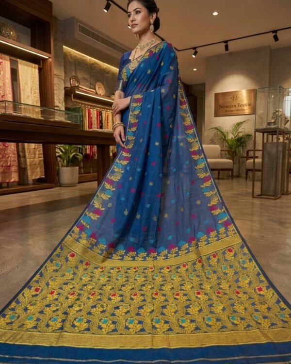 Fulkona Soft Dhakai Jamdani Sari with Blouse Piece - Light Navy
