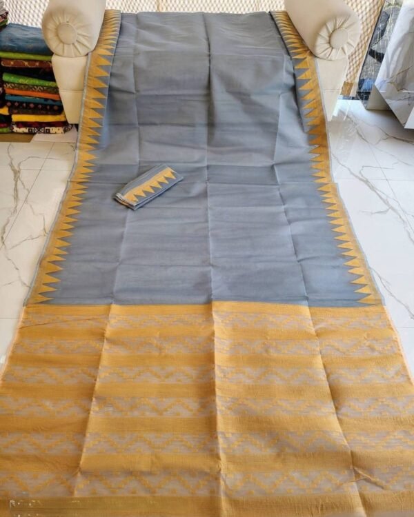 Body Plain Soft Dhakai Jamdani Saree with Blouse Piece - Olso Grey