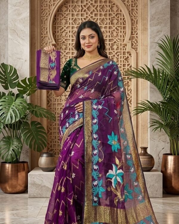 Shiuli Soft Dhakai Jamdani Sari with Blouse Piece - Pansy Purple