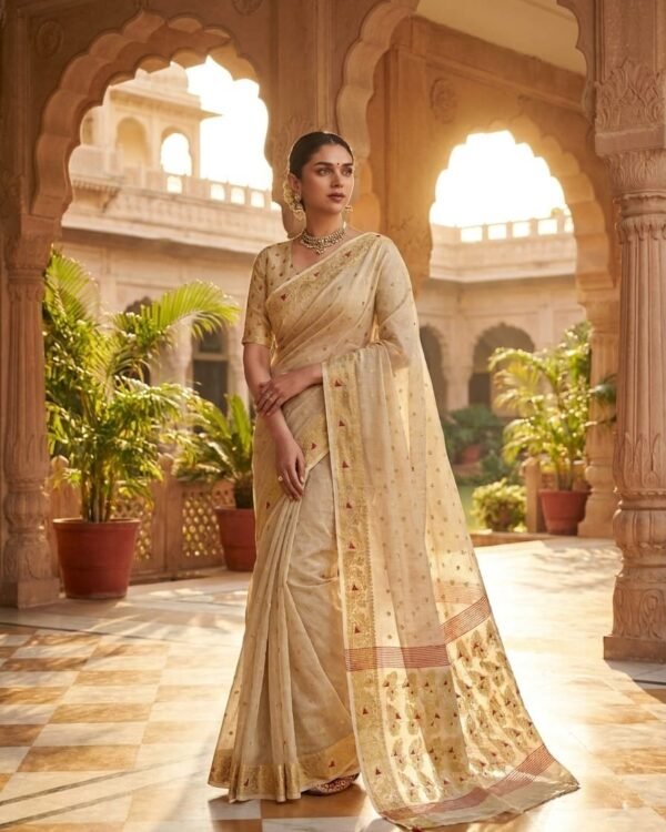 Allover Buti Soft Dhakai Jamdani Sari with Blouse Piece - Vanila